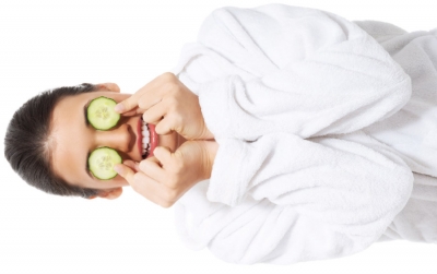 Skin Care MYTHS: Cucumbers treat puffy eyes.