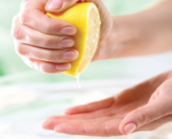 Fact or Fiction: Lemon Lightens the Skin.