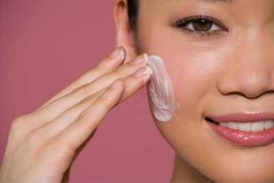 Do Moisturizers with SPF Provide Adequate Protection?