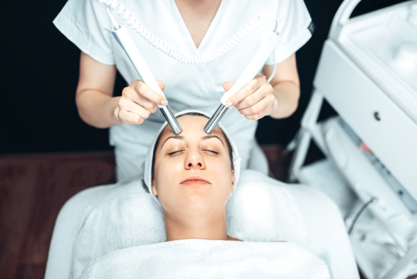 Going Galvanic: An overview of galvanic therapy and its use in the spa