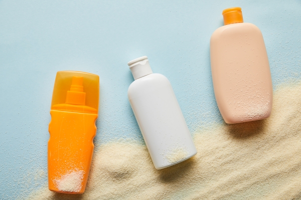 Tanning Tools: A Quick Guide to Self-Tanning Products