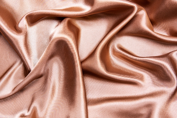 Does Sleeping on Silk Prevent Wrinkles?